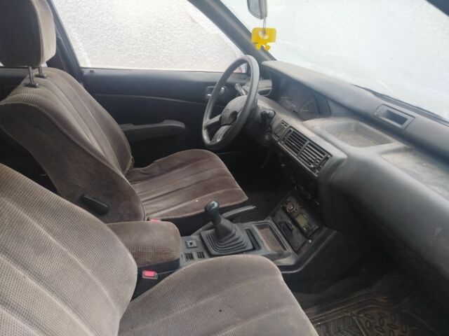 Белый Мицубиси Галант, объемом двигателя 1.8 л и пробегом 205 тыс. км за 1000 $, фото 4 на Automoto.ua