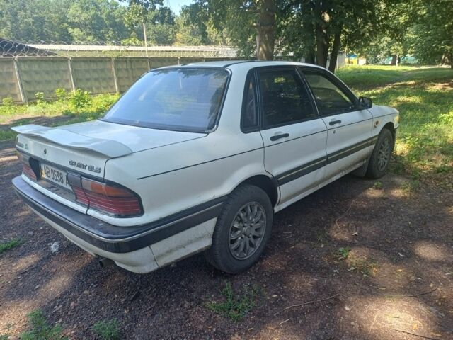 Белый Мицубиси Галант, объемом двигателя 1.8 л и пробегом 447 тыс. км за 1200 $, фото 5 на Automoto.ua