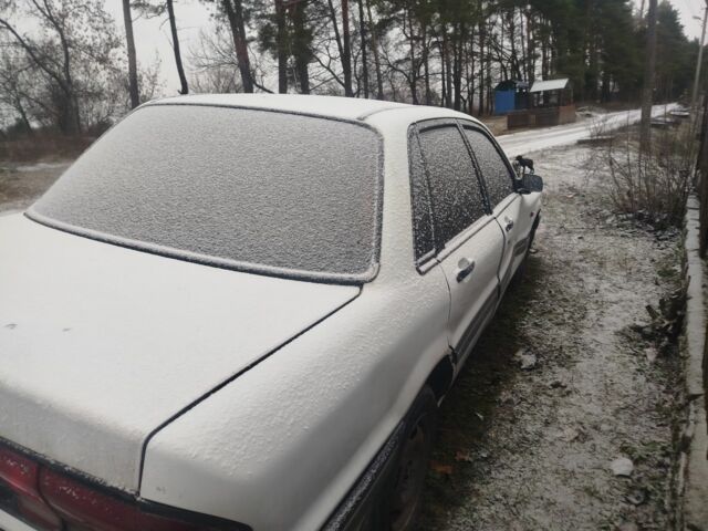 Белый Мицубиси Галант, объемом двигателя 1.8 л и пробегом 205 тыс. км за 1000 $, фото 3 на Automoto.ua