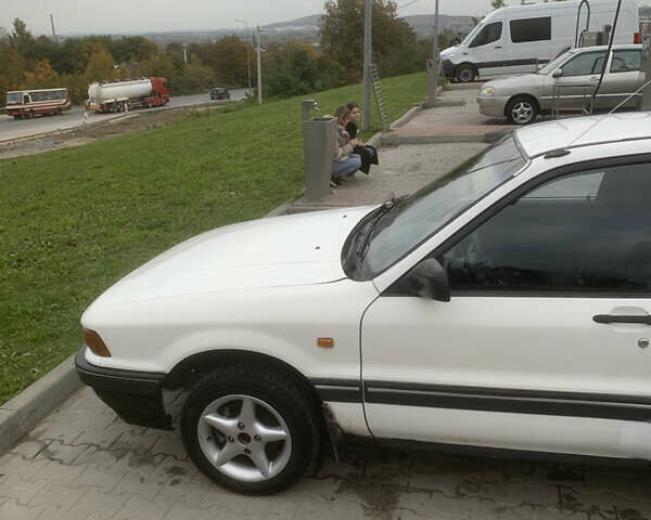 Белый Мицубиси Галант, объемом двигателя 1.76 л и пробегом 222 тыс. км за 800 $, фото 3 на Automoto.ua