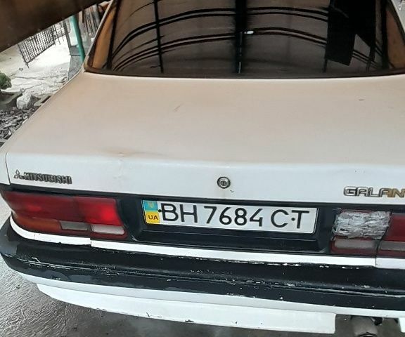 Білий Міцубісі Галант, об'ємом двигуна 0 л та пробігом 125 тис. км за 1500 $, фото 3 на Automoto.ua