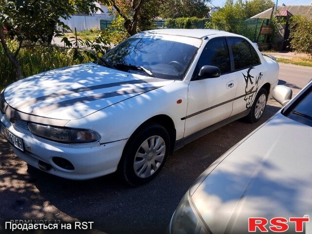 Белый Мицубиси Галант, объемом двигателя 1.8 л и пробегом 372 тыс. км за 1400 $, фото 1 на Automoto.ua