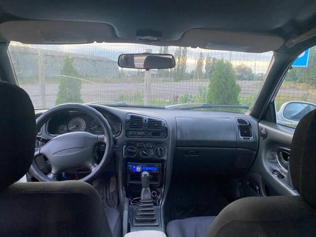 Белый Мицубиси Галант, объемом двигателя 1.8 л и пробегом 207 тыс. км за 2000 $, фото 7 на Automoto.ua