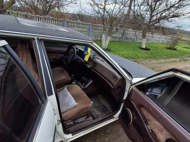 Белый Мицубиси Галант, объемом двигателя 0 л и пробегом 2 тыс. км за 1183 $, фото 3 на Automoto.ua