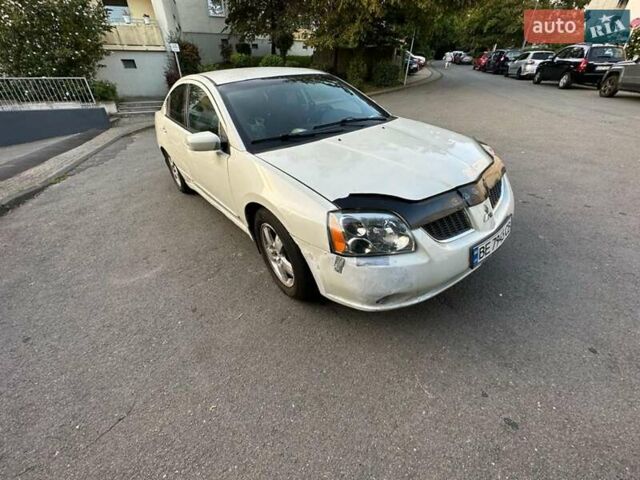 Белый Мицубиси Галант, объемом двигателя 2.35 л и пробегом 200 тыс. км за 4000 $, фото 17 на Automoto.ua