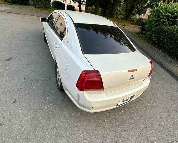 Белый Мицубиси Галант, объемом двигателя 2.35 л и пробегом 200 тыс. км за 4000 $, фото 23 на Automoto.ua