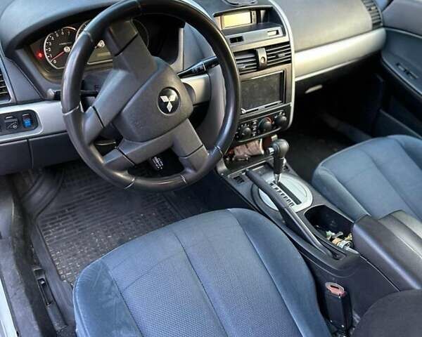 Белый Мицубиси Галант, объемом двигателя 2.35 л и пробегом 200 тыс. км за 4000 $, фото 40 на Automoto.ua