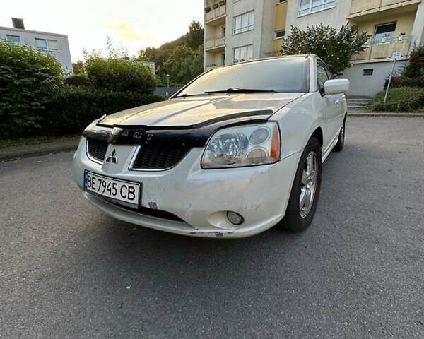 Белый Мицубиси Галант, объемом двигателя 2.35 л и пробегом 200 тыс. км за 4000 $, фото 20 на Automoto.ua