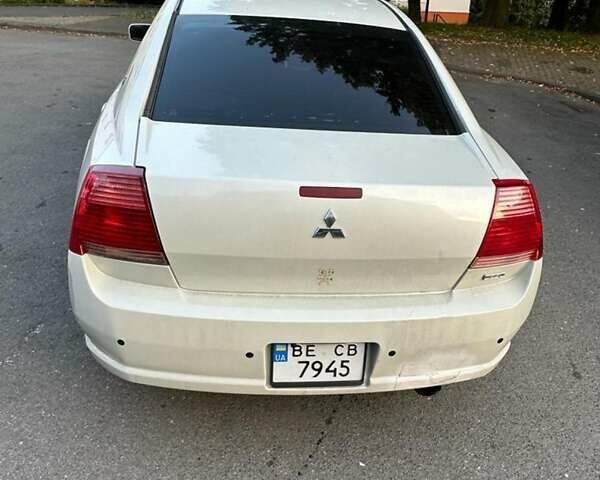 Белый Мицубиси Галант, объемом двигателя 2.35 л и пробегом 200 тыс. км за 4000 $, фото 10 на Automoto.ua