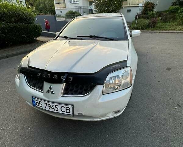 Белый Мицубиси Галант, объемом двигателя 2.35 л и пробегом 200 тыс. км за 4000 $, фото 16 на Automoto.ua