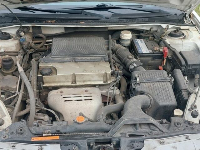 Білий Міцубісі Галант, об'ємом двигуна 2.4 л та пробігом 220 тис. км за 5000 $, фото 10 на Automoto.ua