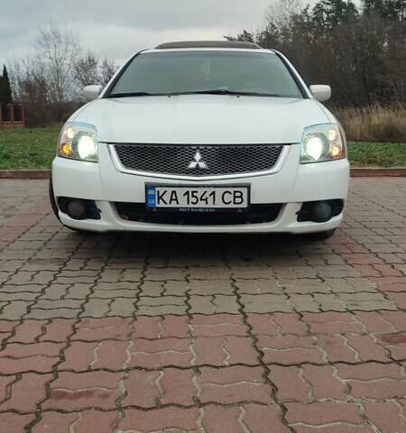 Белый Мицубиси Галант, объемом двигателя 2.4 л и пробегом 205 тыс. км за 7555 $, фото 8 на Automoto.ua