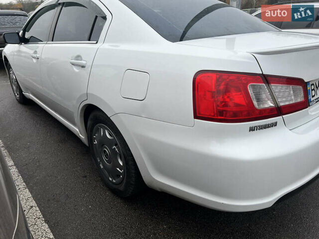 Белый Мицубиси Галант, объемом двигателя 2.38 л и пробегом 130 тыс. км за 9500 $, фото 5 на Automoto.ua