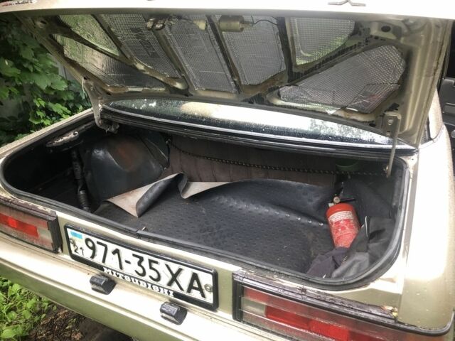 Бежевий Міцубісі Галант, об'ємом двигуна 1.6 л та пробігом 327 тис. км за 1100 $, фото 5 на Automoto.ua