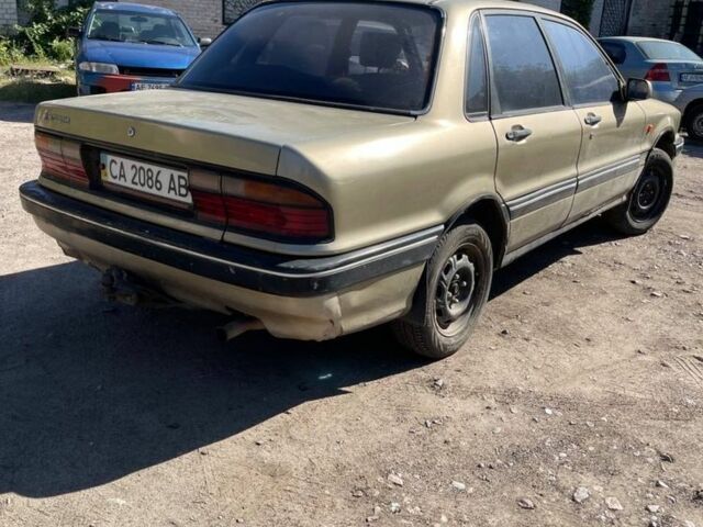 Бежевый Мицубиси Галант, объемом двигателя 1.8 л и пробегом 70 тыс. км за 700 $, фото 3 на Automoto.ua