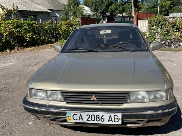 Бежевый Мицубиси Галант, объемом двигателя 1.8 л и пробегом 70 тыс. км за 700 $, фото 1 на Automoto.ua