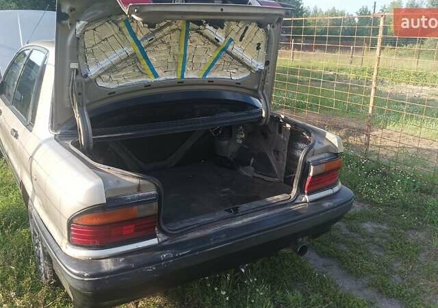 Бежевый Мицубиси Галант, объемом двигателя 1.83 л и пробегом 200 тыс. км за 1100 $, фото 2 на Automoto.ua