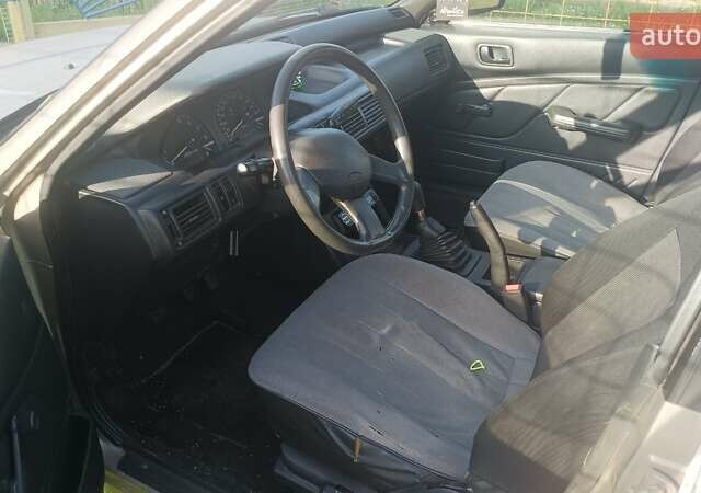 Бежевый Мицубиси Галант, объемом двигателя 1.83 л и пробегом 200 тыс. км за 1100 $, фото 12 на Automoto.ua