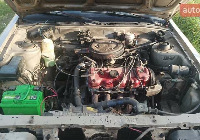 Бежевый Мицубиси Галант, объемом двигателя 1.83 л и пробегом 200 тыс. км за 1100 $, фото 10 на Automoto.ua