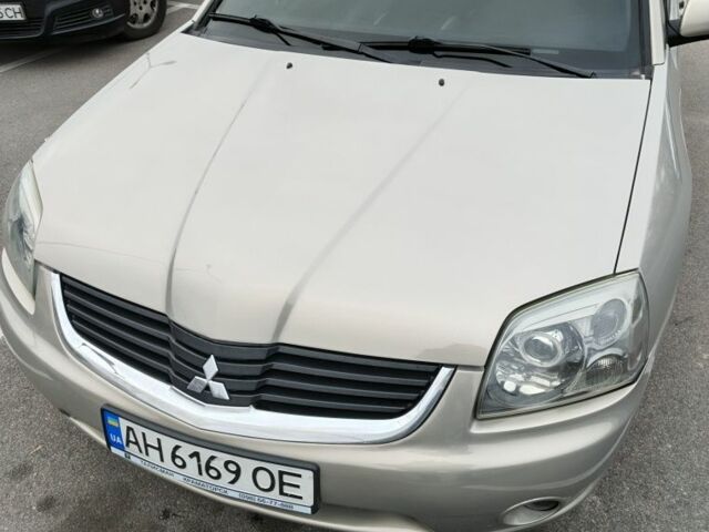 Бежевый Мицубиси Галант, объемом двигателя 2.4 л и пробегом 320 тыс. км за 5000 $, фото 2 на Automoto.ua