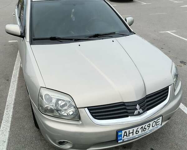 Бежевый Мицубиси Галант, объемом двигателя 2.4 л и пробегом 320 тыс. км за 5000 $, фото 7 на Automoto.ua