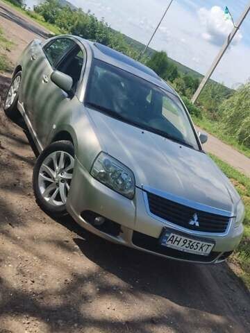 Бежевий Міцубісі Галант, об'ємом двигуна 2.38 л та пробігом 217 тис. км за 5800 $, фото 18 на Automoto.ua