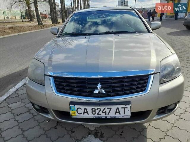 Бежевый Мицубиси Галант, объемом двигателя 2.4 л и пробегом 221 тыс. км за 5550 $, фото 8 на Automoto.ua