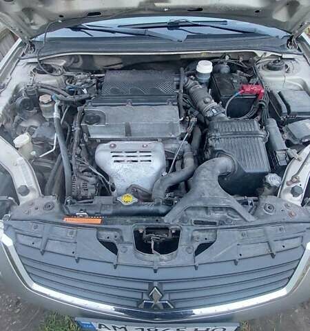 Мицубиси Галант 2008 в Житомире на Automoto.ua Бежевый Мицубиси Галант, объемом двигателя 2.38 л и пробегом 309 тыс. км за 6400 $, фото 12 на Automoto.ua