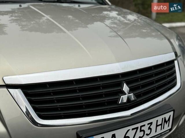 Бежевый Мицубиси Галант, объемом двигателя 2.4 л и пробегом 178 тыс. км за 5600 $, фото 11 на Automoto.ua