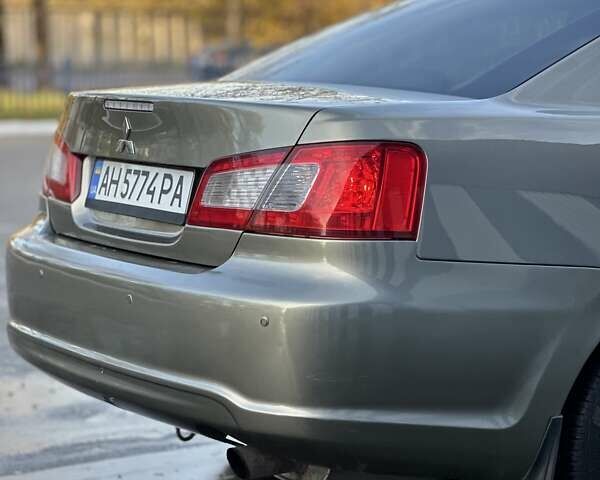 Бежевий Міцубісі Галант, об'ємом двигуна 2.4 л та пробігом 147 тис. км за 4900 $, фото 6 на Automoto.ua