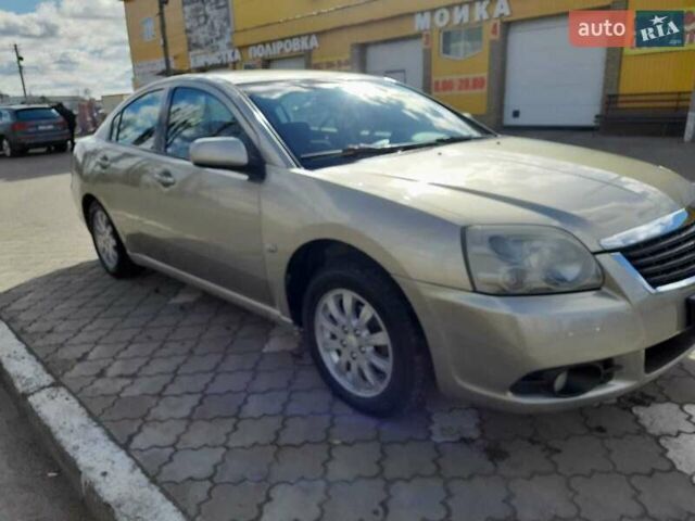 Бежевый Мицубиси Галант, объемом двигателя 2.4 л и пробегом 221 тыс. км за 5550 $, фото 7 на Automoto.ua