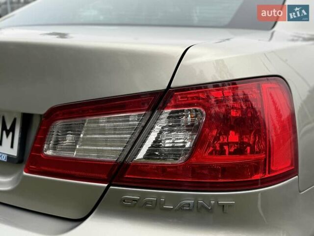 Бежевый Мицубиси Галант, объемом двигателя 2.4 л и пробегом 178 тыс. км за 5600 $, фото 14 на Automoto.ua