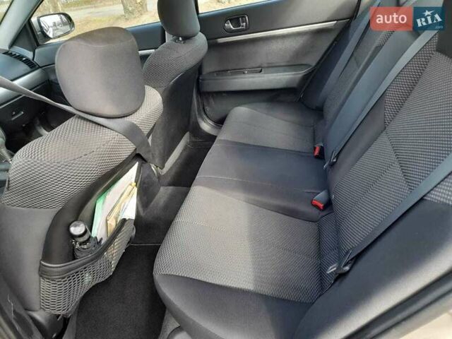 Бежевый Мицубиси Галант, объемом двигателя 2.4 л и пробегом 221 тыс. км за 5550 $, фото 12 на Automoto.ua