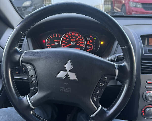 Міцубісі Галант 2009 у Києві на Automoto.ua Бежевий Міцубісі Галант, об'ємом двигуна 2.38 л та пробігом 137 тис. км за 5600 $, фото 38 на Automoto.ua