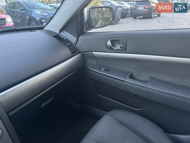 Міцубісі Галант 2009 у Києві на Automoto.ua Бежевий Міцубісі Галант, об'ємом двигуна 2.38 л та пробігом 137 тис. км за 5600 $, фото 41 на Automoto.ua