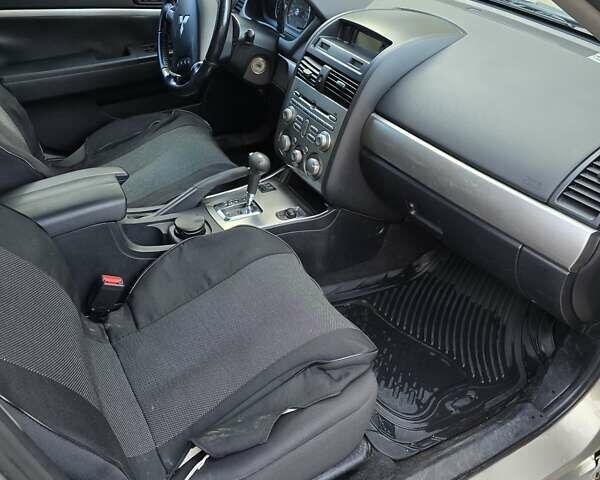 Бежевый Мицубиси Галант, объемом двигателя 2.4 л и пробегом 205 тыс. км за 7700 $, фото 15 на Automoto.ua