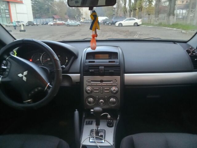 Бежевий Міцубісі Галант, об'ємом двигуна 2.4 л та пробігом 256 тис. км за 6200 $, фото 6 на Automoto.ua