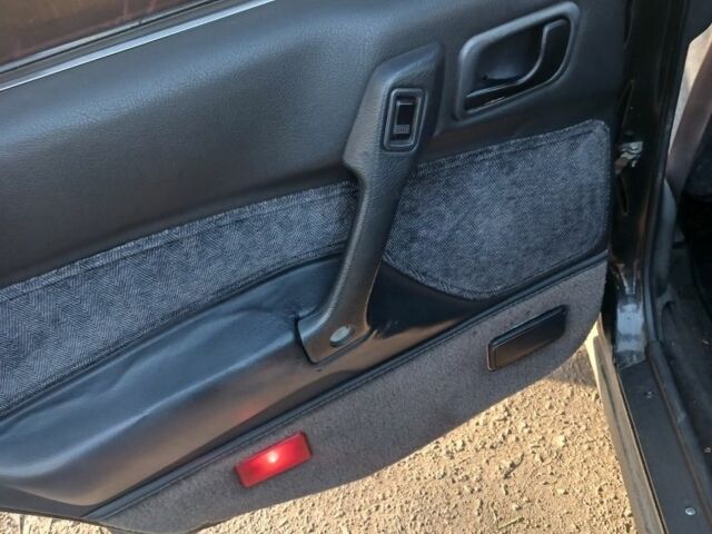 Черный Мицубиси Галант, объемом двигателя 1.8 л и пробегом 279 тыс. км за 1700 $, фото 6 на Automoto.ua