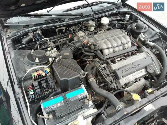 Черный Мицубиси Галант, объемом двигателя 2 л и пробегом 160 тыс. км за 3000 $, фото 4 на Automoto.ua