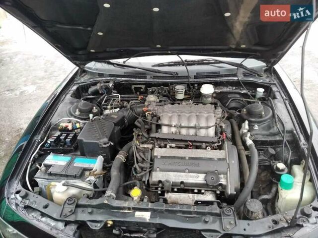 Черный Мицубиси Галант, объемом двигателя 2 л и пробегом 160 тыс. км за 3000 $, фото 6 на Automoto.ua