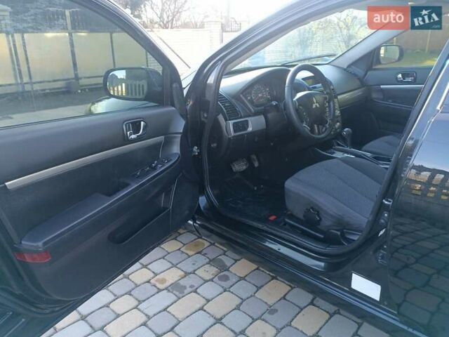 Черный Мицубиси Галант, объемом двигателя 2.38 л и пробегом 277 тыс. км за 3990 $, фото 10 на Automoto.ua