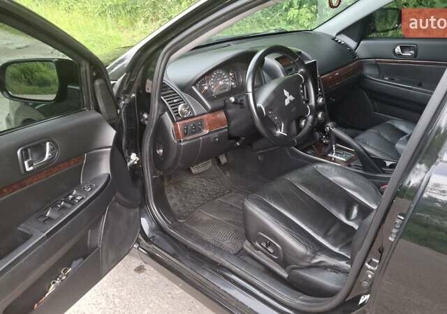 Чорний Міцубісі Галант, об'ємом двигуна 2.4 л та пробігом 315 тис. км за 5500 $, фото 5 на Automoto.ua