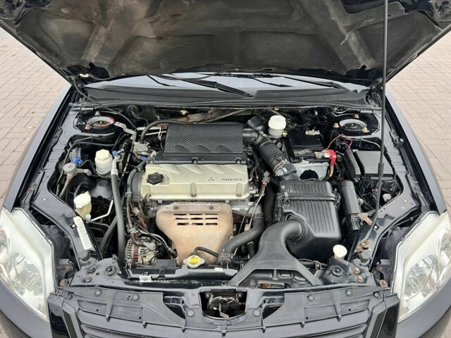 Черный Мицубиси Галант, объемом двигателя 2.4 л и пробегом 312 тыс. км за 5300 $, фото 21 на Automoto.ua