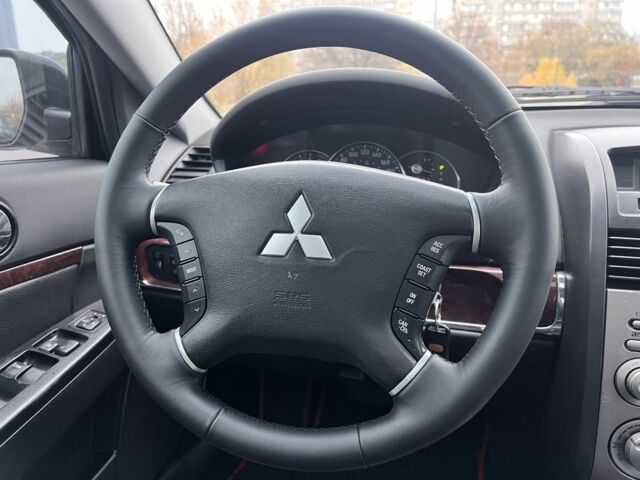 Черный Мицубиси Галант, объемом двигателя 2.4 л и пробегом 312 тыс. км за 5300 $, фото 15 на Automoto.ua