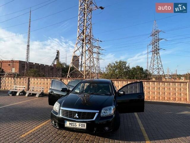 Черный Мицубиси Галант, объемом двигателя 2.38 л и пробегом 163 тыс. км за 6800 $, фото 3 на Automoto.ua