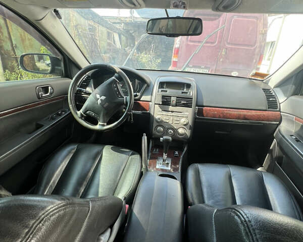 Черный Мицубиси Галант, объемом двигателя 2.4 л и пробегом 451 тыс. км за 4500 $, фото 11 на Automoto.ua