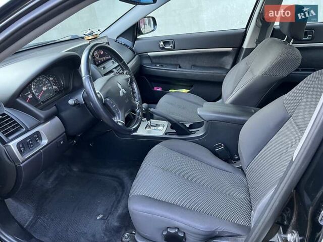 Черный Мицубиси Галант, объемом двигателя 2.38 л и пробегом 100 тыс. км за 6900 $, фото 15 на Automoto.ua