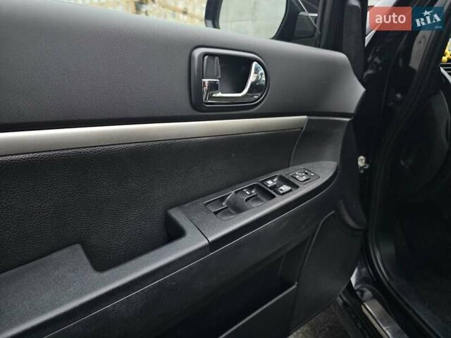 Черный Мицубиси Галант, объемом двигателя 2.38 л и пробегом 94 тыс. км за 12500 $, фото 22 на Automoto.ua