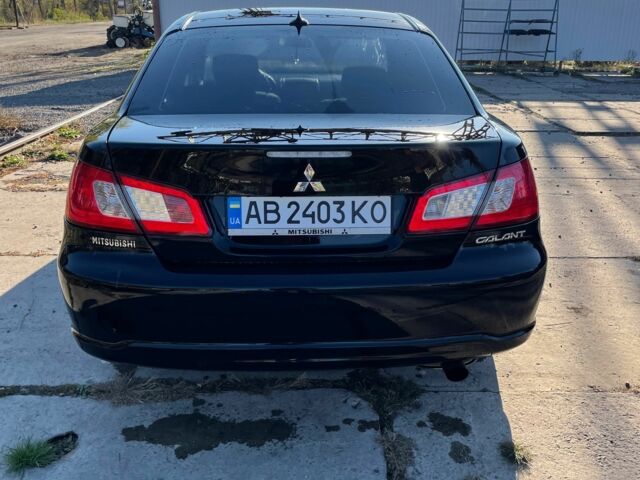 Черный Мицубиси Галант, объемом двигателя 2.4 л и пробегом 265 тыс. км за 5400 $, фото 4 на Automoto.ua