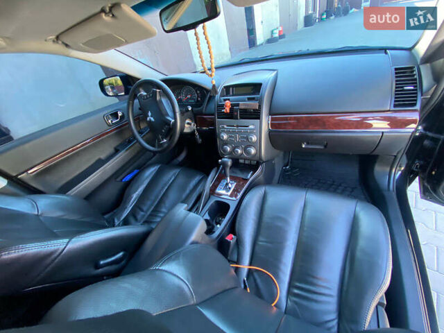 Черный Мицубиси Галант, объемом двигателя 2.4 л и пробегом 242 тыс. км за 6700 $, фото 18 на Automoto.ua